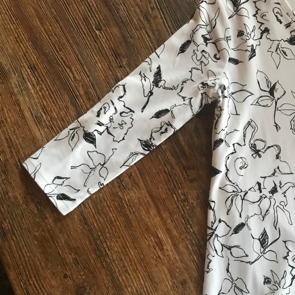 Westbound Petites V-Neck Shirt - Picture 3 of 5